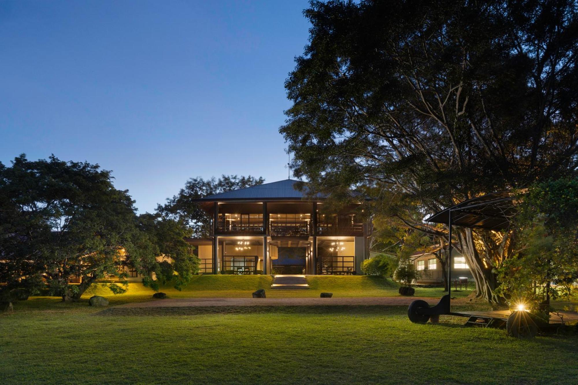 Ayugiri Ayurveda Wellness Resort Sigiriya Exteriör bild