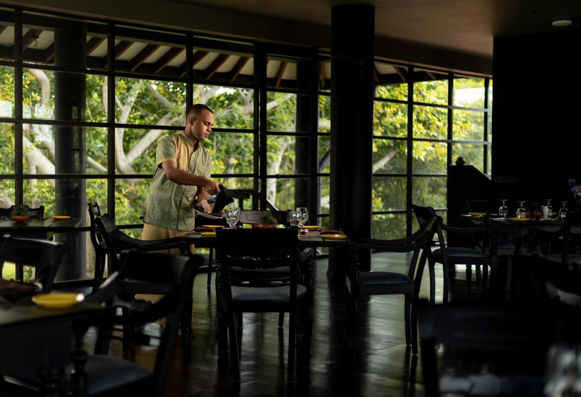 Ayugiri Ayurveda Wellness Resort Sigiriya Exteriör bild