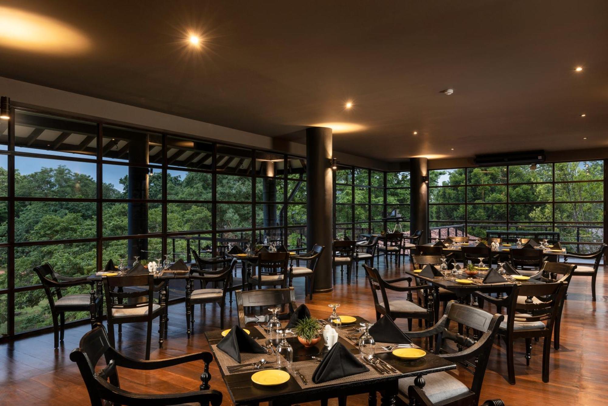 Ayugiri Ayurveda Wellness Resort Sigiriya Exteriör bild