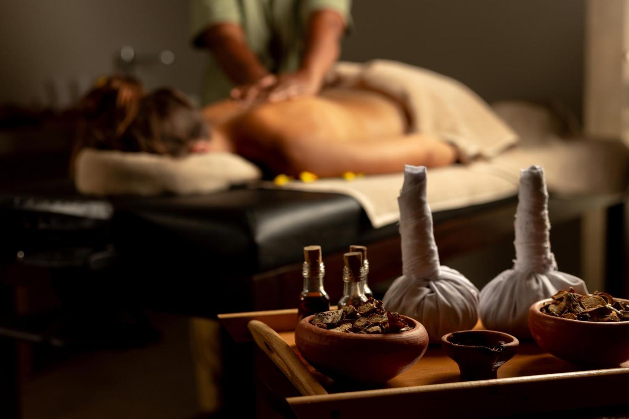 Ayugiri Ayurveda Wellness Resort Sigiriya Exteriör bild